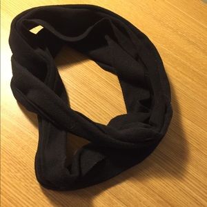 Black infinity scarf